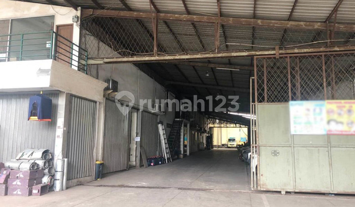 Ready-to-Use Warehouse in a Strategic Position, Highway Location Suitable for Warehouse in East Bekasi Highway, Area 28m x 60m Ready-to-Use Warehouse in a Strategic Position, Highway Location Suitable for Warehouse in East Bekasi Highway, Area 28m x 60m