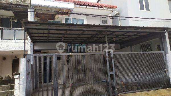 Rumah 2 lantai Jl Gladiol, Taman Modern, Cakung