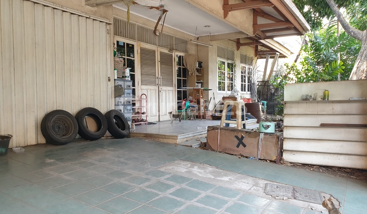 House for sale: Ideal for a boarding house business strategy, Kelapa Hijau, Kelapa Gading, Area 20m x 20m House for sale: Ideal for a boarding house business strategy, Kelapa Hijau, Kelapa Gading, Area 20m x 20m