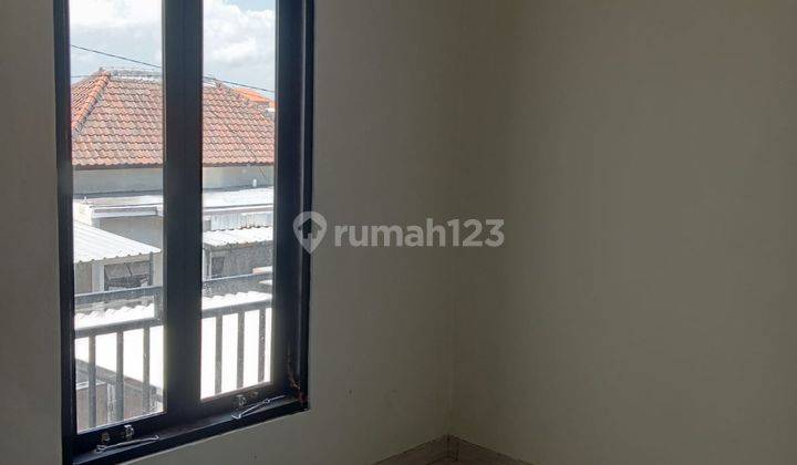 Rumah Lt 2 di Pusat Kota di Batas Dukuh Sari Sesetan 2