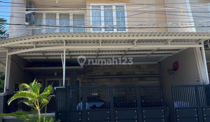 Rumah Hook Minimalis Strategis Dekat Mulyosari, Pakuwon City, Merr 1