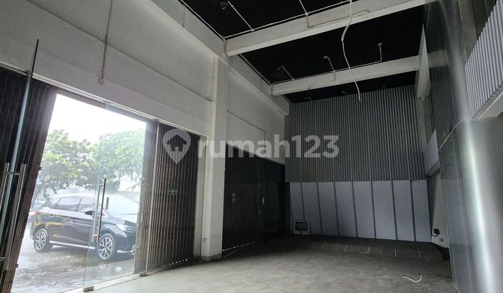 Disewakan.ruko Gandeng Kebon.jeruk.jalan.panjang