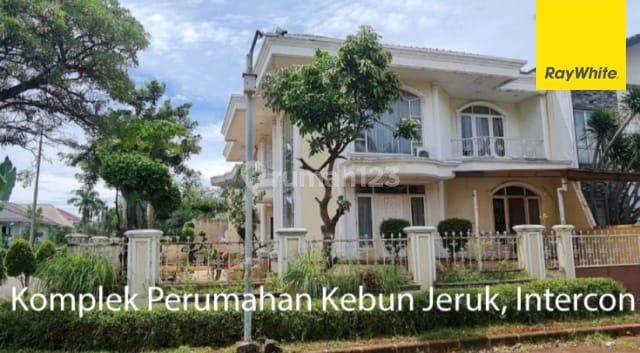 Jual rumah intercon lokasi exclusive  2