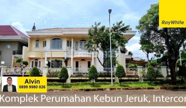 Jual rumah intercon lokasi exclusive  1