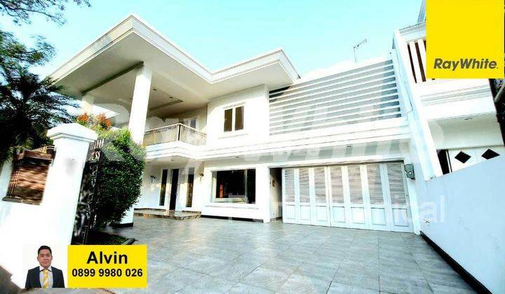 Dijual Rumah mewah kawasan elite intercon kebon jeruk 1