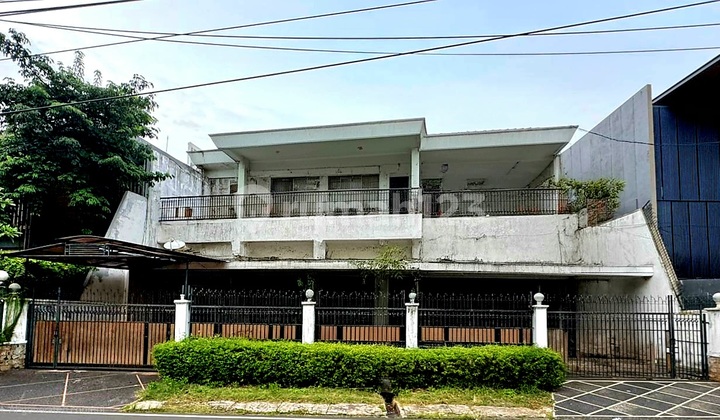 Dijual Rumah Mewah 2.Lantai Kawasan.puri.indah 2
