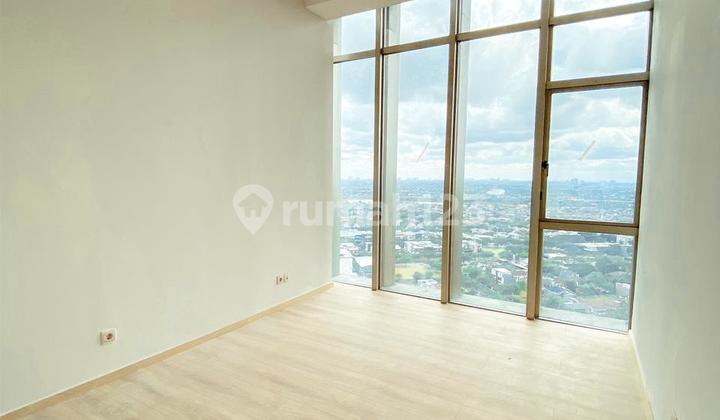 Loft Penthouse 3 Br Apartemen Saumata Alam Sutera 2