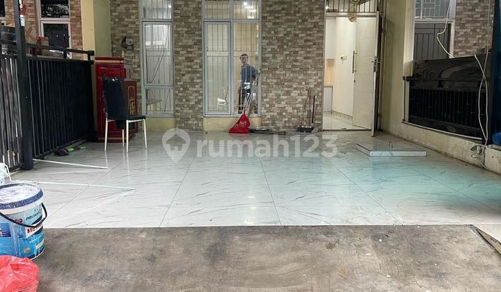 Rumah Renov Taman Surya 5 Semi Furnished 3 Bedroom Rumah Renov Taman Surya 5 Semi Furnished 3 Bedroom