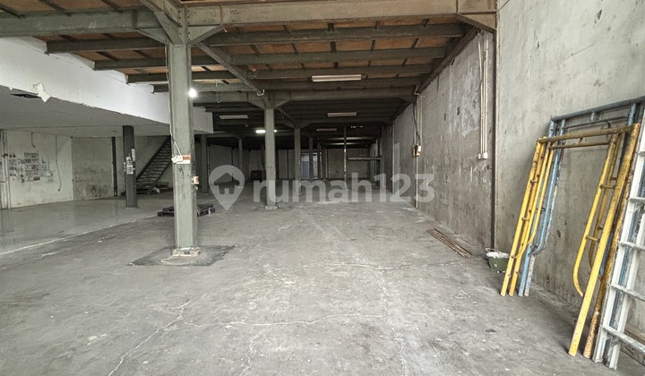 Murahh di Sewakan Gudang Kapuk Peternakan Luas 1000M2 Akses Kontainer 40 Ft