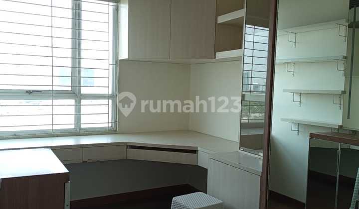 For Sale 3Br Apartment Marbella Kemang Residence Furnished 2
