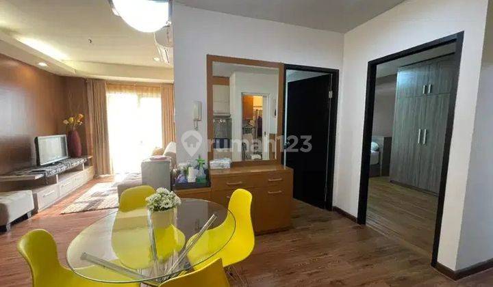 Disewakan 2BR Apartemen Cosmo Mansion Rp. 12 Jt/bln nego 1