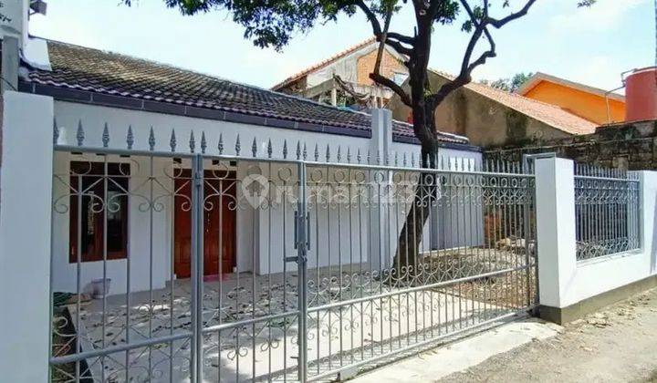 Disewakan Rumah di Mampang Prapatan, Jakarta Selatan Rp.118Jt/thn 2