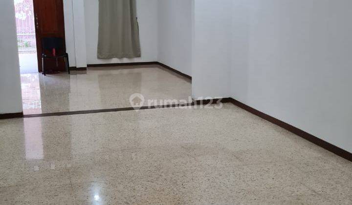 Disewakan Rumah di Mampang Prapatan, Jakarta Selatan Rp.118Jt/thn 4