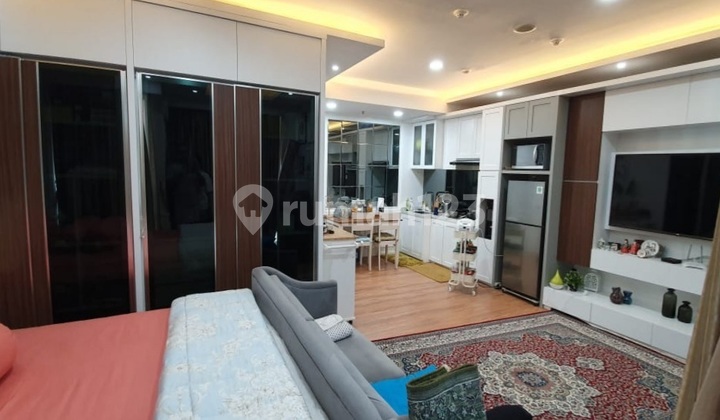 Dijual Studio Woodland Park Residence Best View Pool Rp. 1.7 M Dijual Studio Woodland Park Residence Best View Pool Rp. 1.7 M