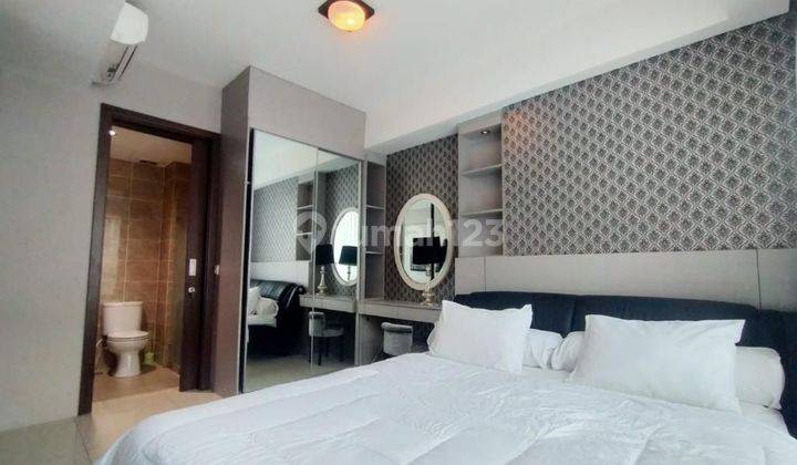 Dijual 2BR Kemang Village Furnished Lantai Sedang Best View Pool 1