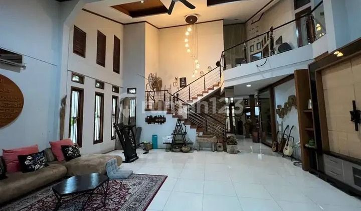 Dijual Rumah Hook Mewah 2 Lantai 2
