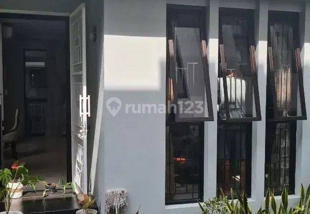 Disewakan Rumah Townhouse 3 Lantai Furnished Daerah Cilandak 1