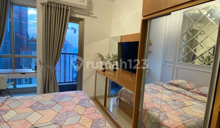 Disewakan Studio The Newton 1 Furnished Lantai Tinggi  2