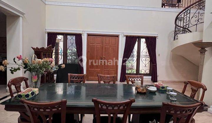 Dijual Rumah 2 Lantai Siap Huni Kebayoran Baru  2