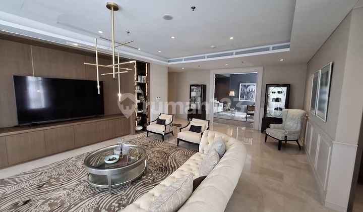 Dijual Verde Two Apartment Bagus Furnished 4 BR Lantai Tinggi