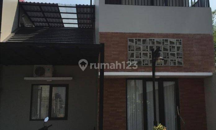 Rumah Asri di Cluster Arosa Residence Pondok Ranji 1