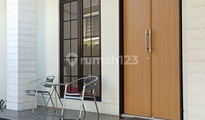 Ready-to-Occupy House in Emerald Bintaro, SHM 2