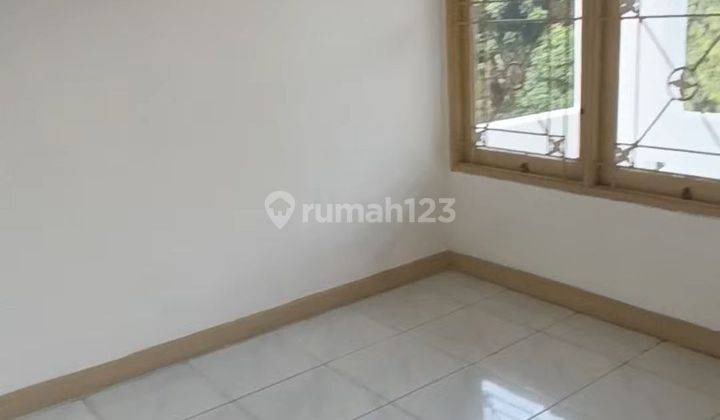 Rumah Bagus Tingkat Di Puri Bintaro  2