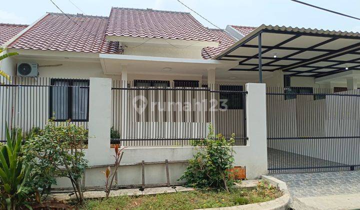 Rumah 1 Lantai di Plumeria Residence Graha Raya 1