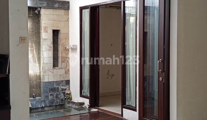 Two-Story House In Emerald Bintaro Cluster, Freehold Title 2