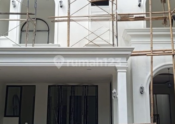 2-Story House in Kasuari Bintaro Sector 9 2