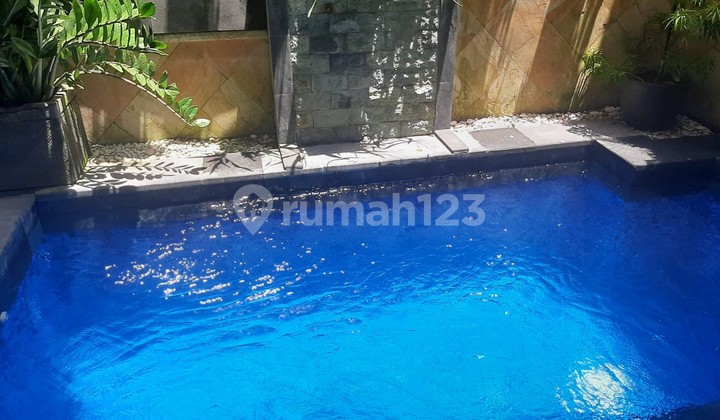 Dijual Rumah di Nangka Utara Lengkap dengan Swimming Pool 2