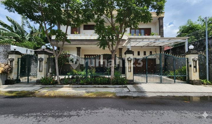 Dijual Rumah di Renon Kawasan Elite Dekat Lapangan 2