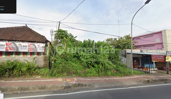 Land for Sale on the Main Road in Jimbaran Near the Sidewalk Land for Sale on the Main Road in Jimbaran Near the Sidewalk