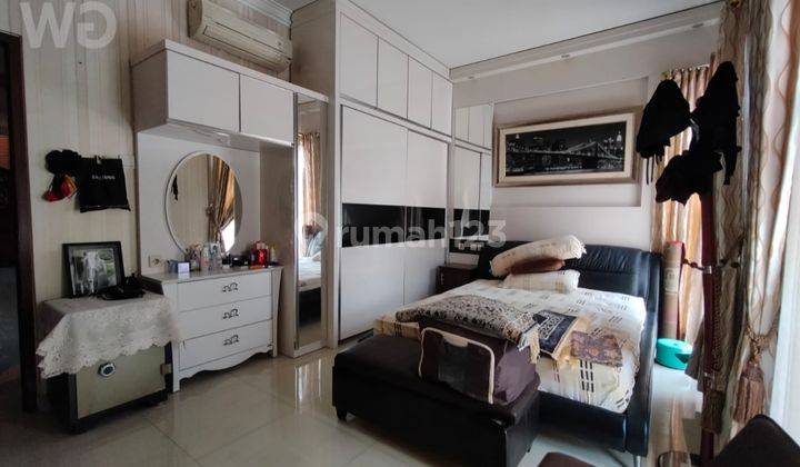 Rumah Mewah Dijual Cepat Dekat Mall Living World- Murah dan Bagus 1