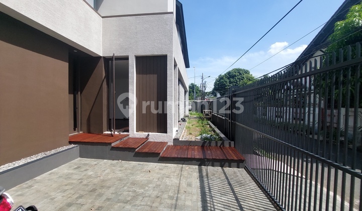 CS - Rental House In Taman Buaran East Jakarta