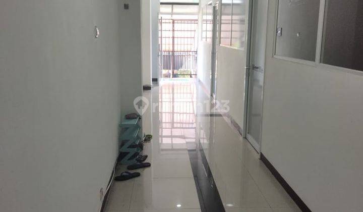 Ruko 3 Lantai di Veteran Raya, Jakarta Selatan 2