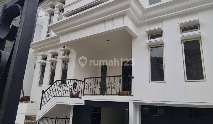 Rumah di Niaga Hijau Pondok Indah, Siap huni,strategis,dekat BCA Pondok Indah 1