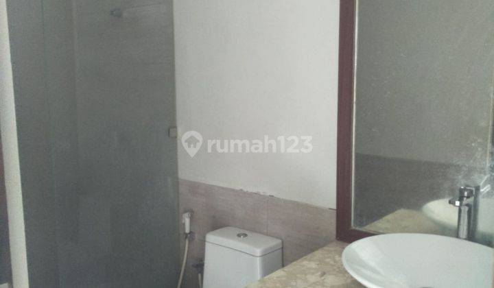 Rumah Dijual di Area Gatot Subroto Mampang Prapatan Dalam Komplek Ada Pool 2