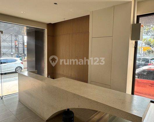 Ruko Gandeng 5 Lantai di Kebayoran Baru Ada Lift Parkir Luas Interior Ala Japandi