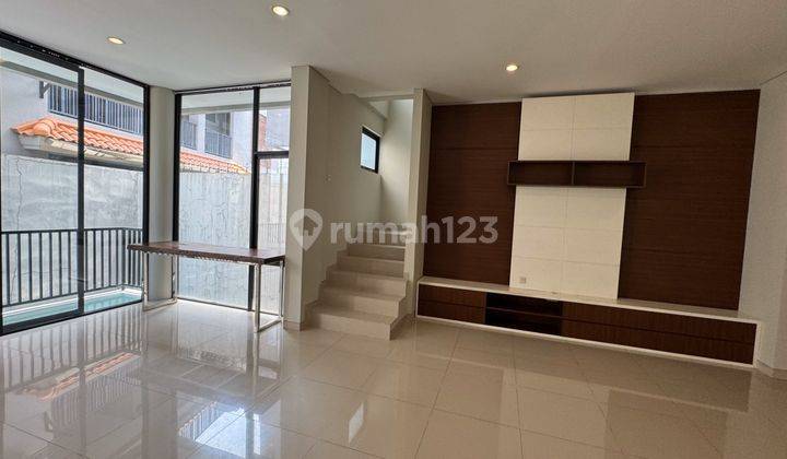 Rumah Dijual di Area Gatot Subroto Nempel Kebayoran Baru Dalam Komplek Ada Pool 2