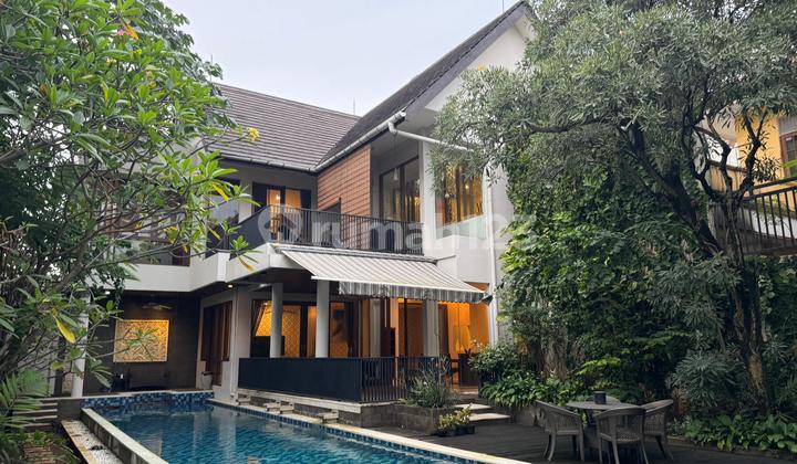 Prime Family Home With Pool In South Jakarta - Permata Hijau