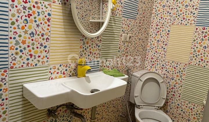 Ready-to-Occupy 3-Story House Suitable for Office in Kebayoran Baru Strategic Location 2