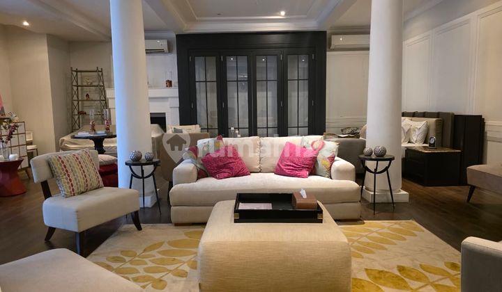 Rumah Sewa Panglima Polim Jakarta Selatan: Parkir 6 Mobil, Jalan 2 Mobil Rumah Sewa Panglima Polim Jakarta Selatan: Parkir 6 Mobil, Jalan 2 Mobil