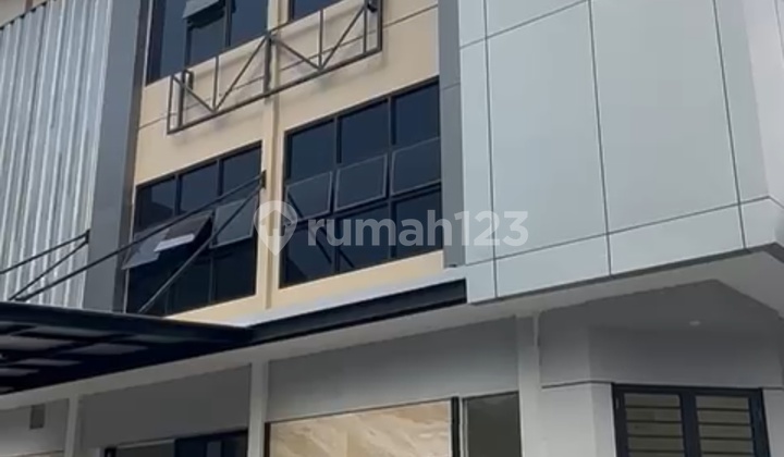 Bavarian Building 3 Floors Spacious Parking New Luxury Rent 475 Million 2