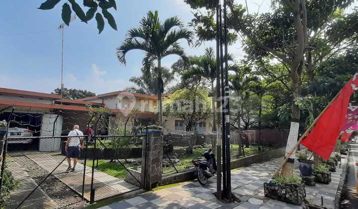 Rumah mediteran model villa bagus di kota batu 10M nego