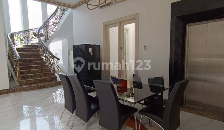 American classic luxury house Pakuwon VBR 25M good negotiable 2