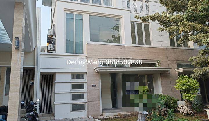 Rumah minimalis 3 lantai pakuwon riz embassy 2 jejer 5.5m nego 1