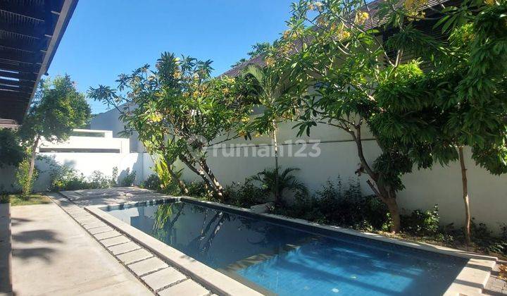 Rumah Isen Darmo Harapan Ada Kolam Renang 11m Nego Bagus 1