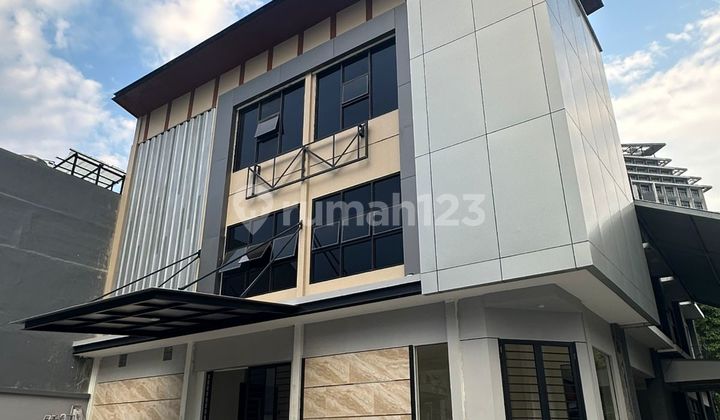 Bavarian Building 3 Floors Spacious Parking New Luxury Rent 475 Million Bavarian Building 3 Floors Spacious Parking New Luxury Rent 475 Million