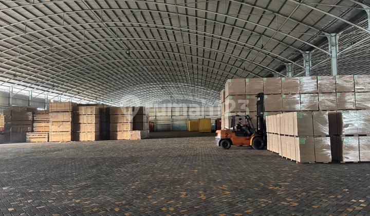 Tambak Osowilangon Warehouse 3 Hectares with Bonded License 600m Negotiable Tambak Osowilangon Warehouse 3 Hectares with Bonded License 600m Negotiable
